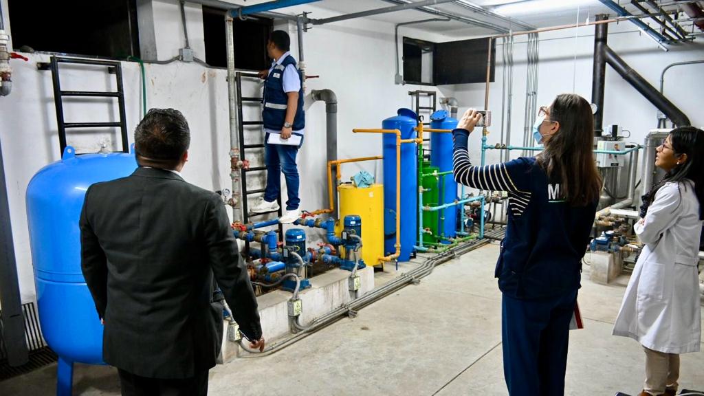 Establecimientos de salud brindan atención con normalidad en inicio de corte de agua en 22 distritos