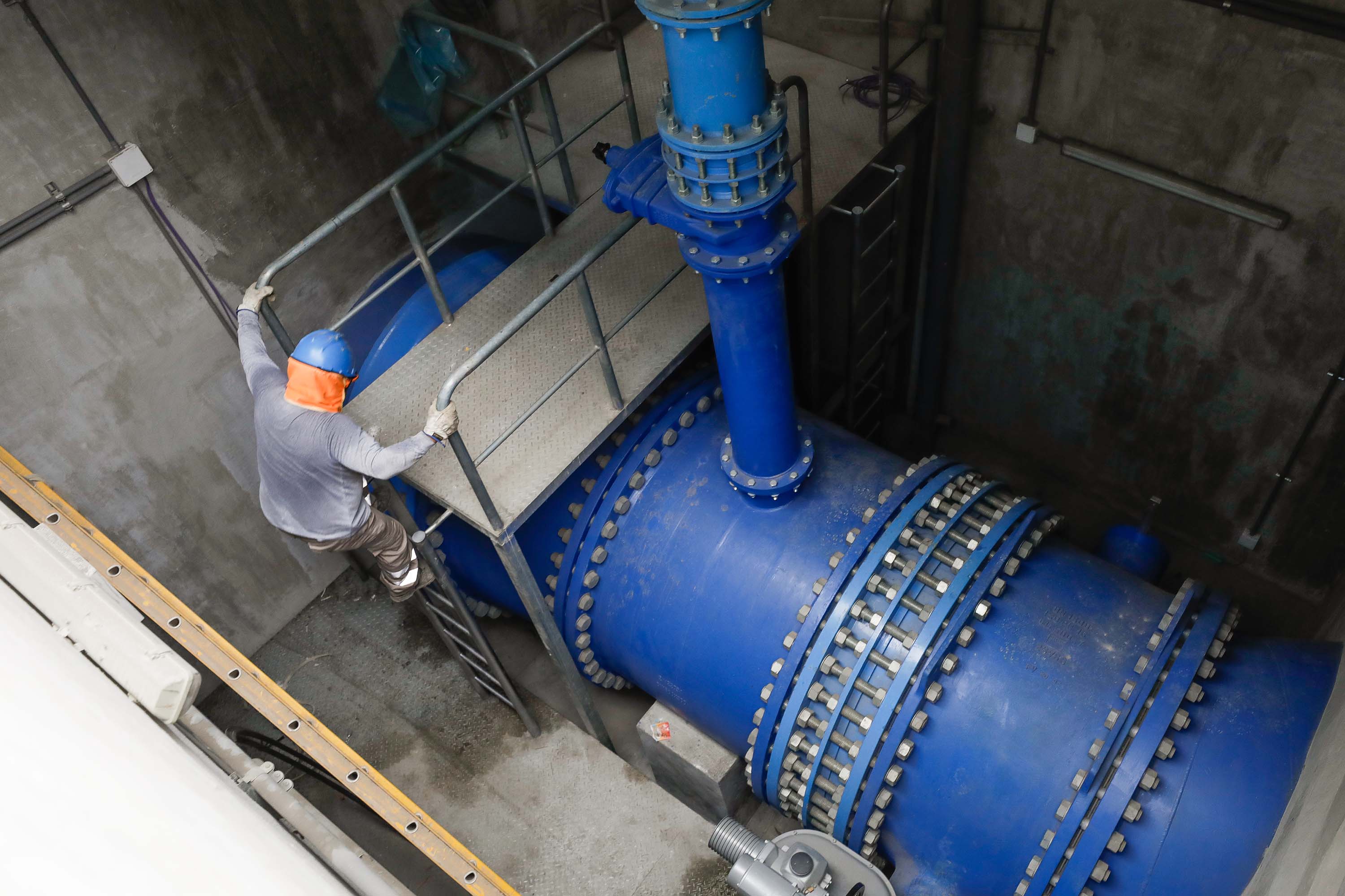Ministra de Vivienda anuncia restablecimiento del servicio de agua potable antes de lo previsto