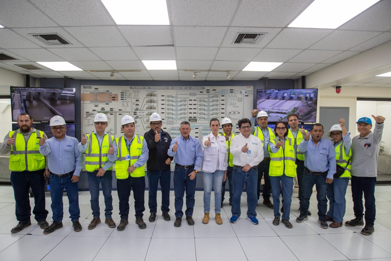 Ministra de Vivienda anuncia restablecimiento del servicio de agua potable antes de lo previsto