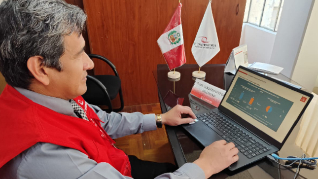 La Contraloría General invita a los ciudadanos de los distritos de la provincia de El Collao a participar en la Audiencia Pública Virtual denominada "La Contraloría te Escucha" programada para el jueves 12 de octubre. 