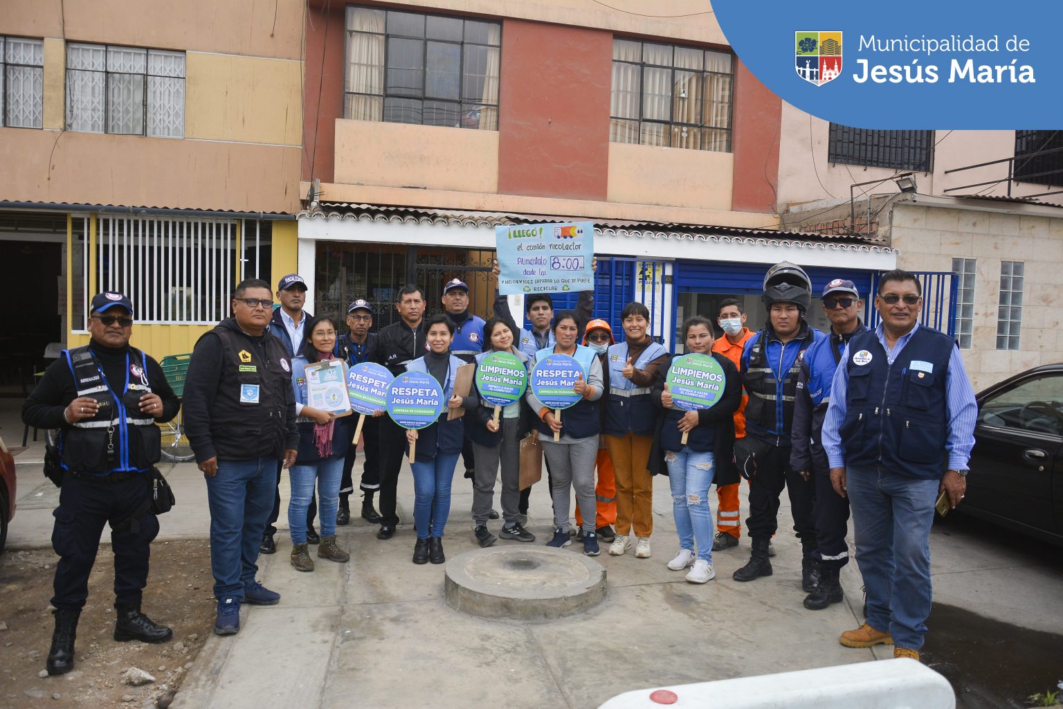 Los integrantes del programa 😎Jóvenes en Acción de nuestra municipalidad, participaron de una campaña médica gratuita en la Casa de la Juventud.
¡Tú también puedes ser parte! 💪🏼Únete al programa más cool de Jesús María llamando al ☎️ 6141212 anexo 3540 o escríbenos por ✅ WhatsApp https://wa.link/duujyp