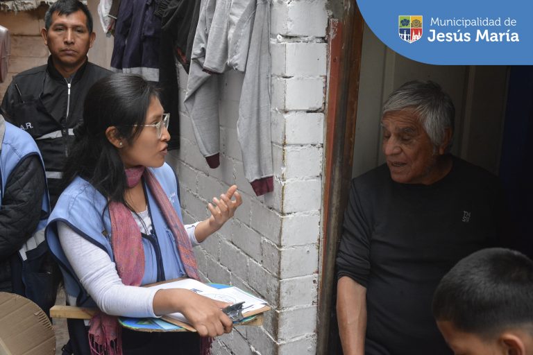 Los integrantes del programa 😎Jóvenes en Acción de nuestra municipalidad, participaron de una campaña médica gratuita en la Casa de la Juventud.
¡Tú también puedes ser parte! 💪🏼Únete al programa más cool de Jesús María llamando al ☎️ 6141212 anexo 3540 o escríbenos por ✅ WhatsApp https://wa.link/duujyp