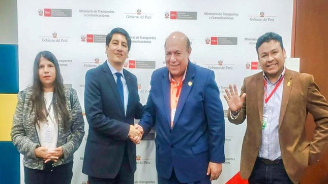 Gobernador logra avances en proyectos viales para toda la región de Tacna 