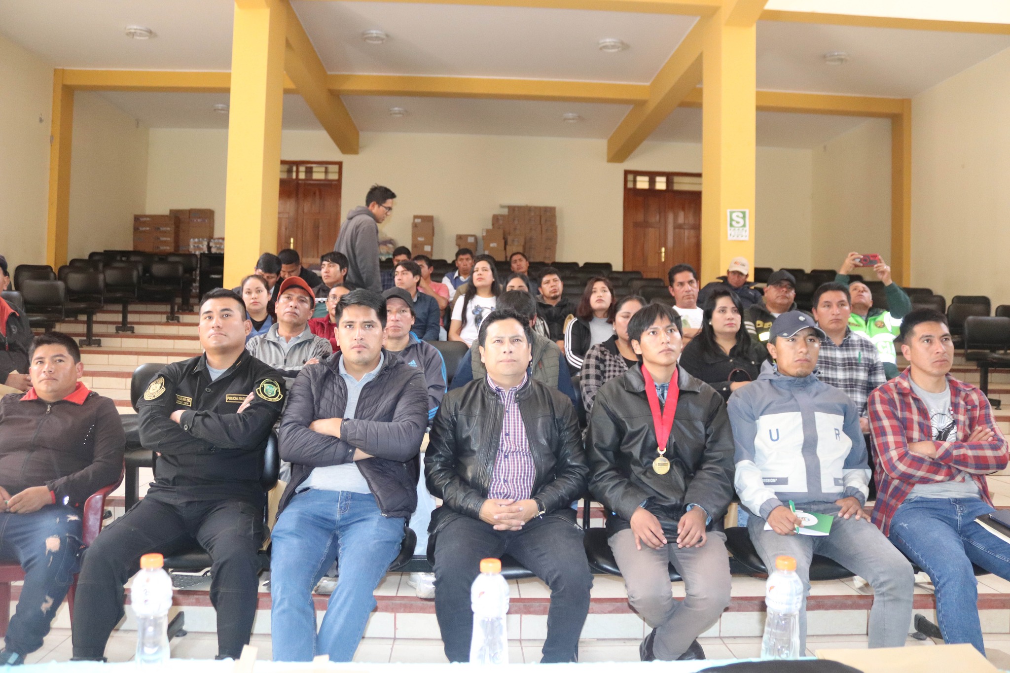 El Alcalde Manuel Ugarte dirigió la Tercera Consulta Pública del CODISEC en Carhuayoc.
