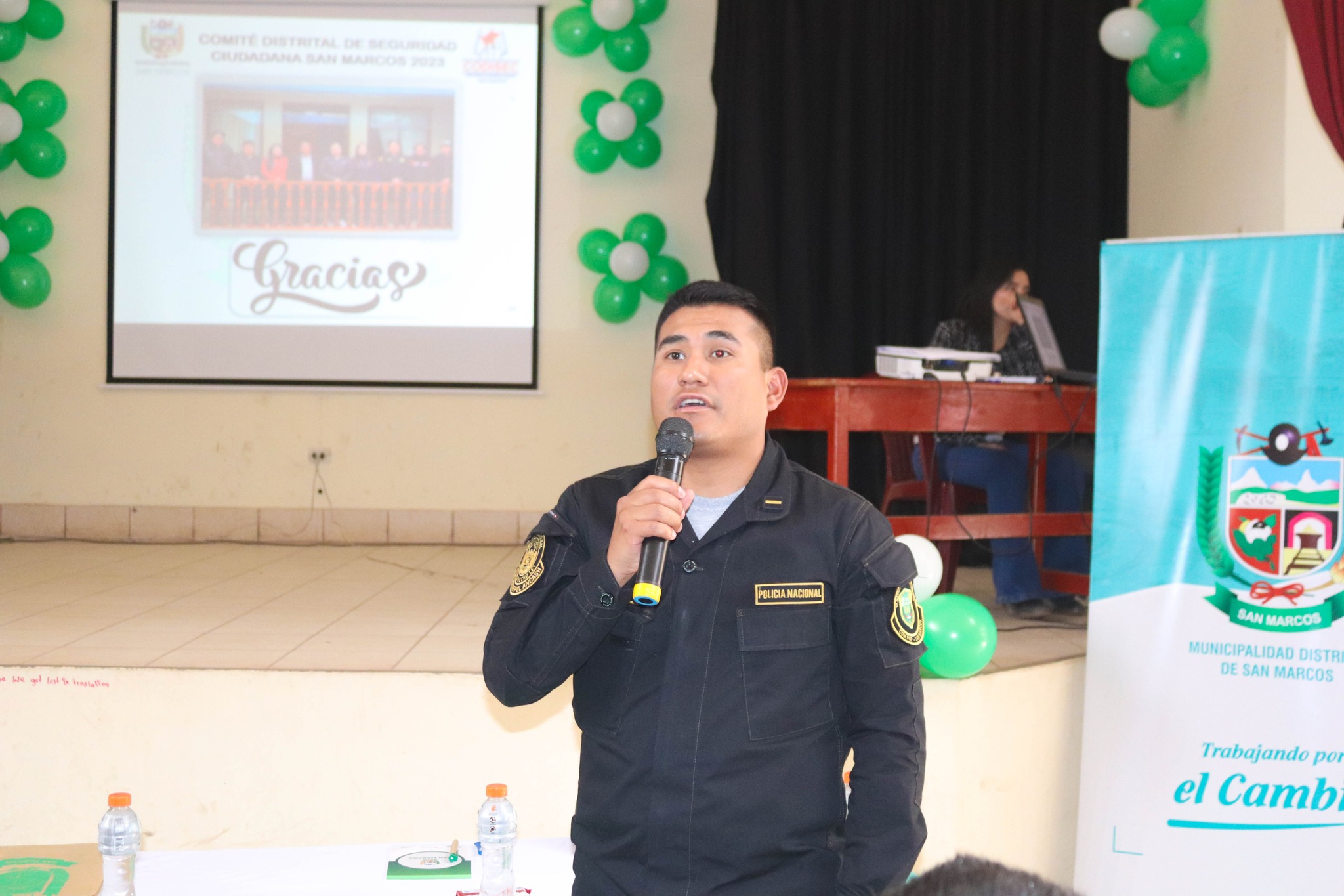 El Alcalde Manuel Ugarte dirigió la Tercera Consulta Pública del CODISEC en Carhuayoc.