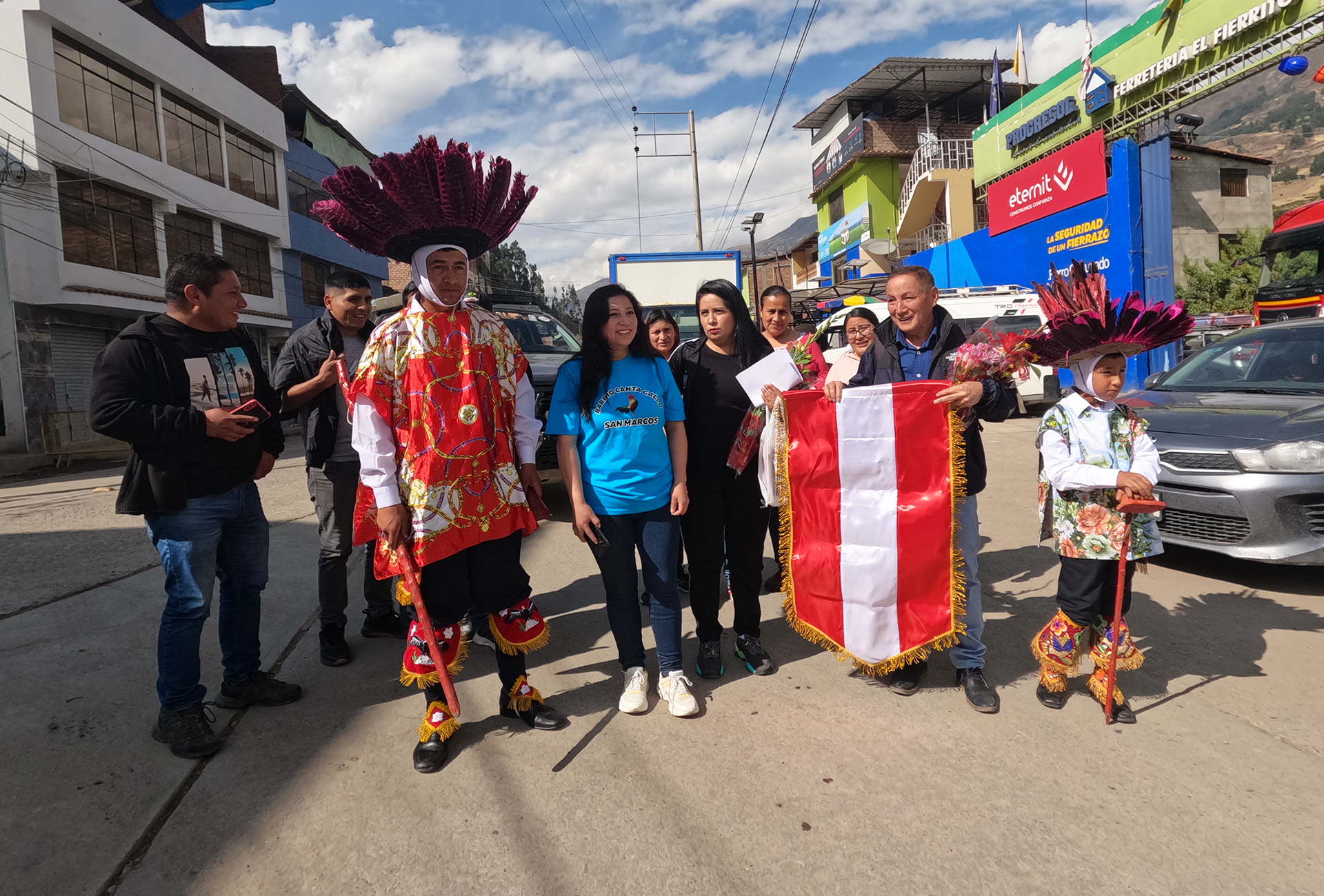 La Municipalidad de San Marcos recibió a la Caravana de doble tracción.