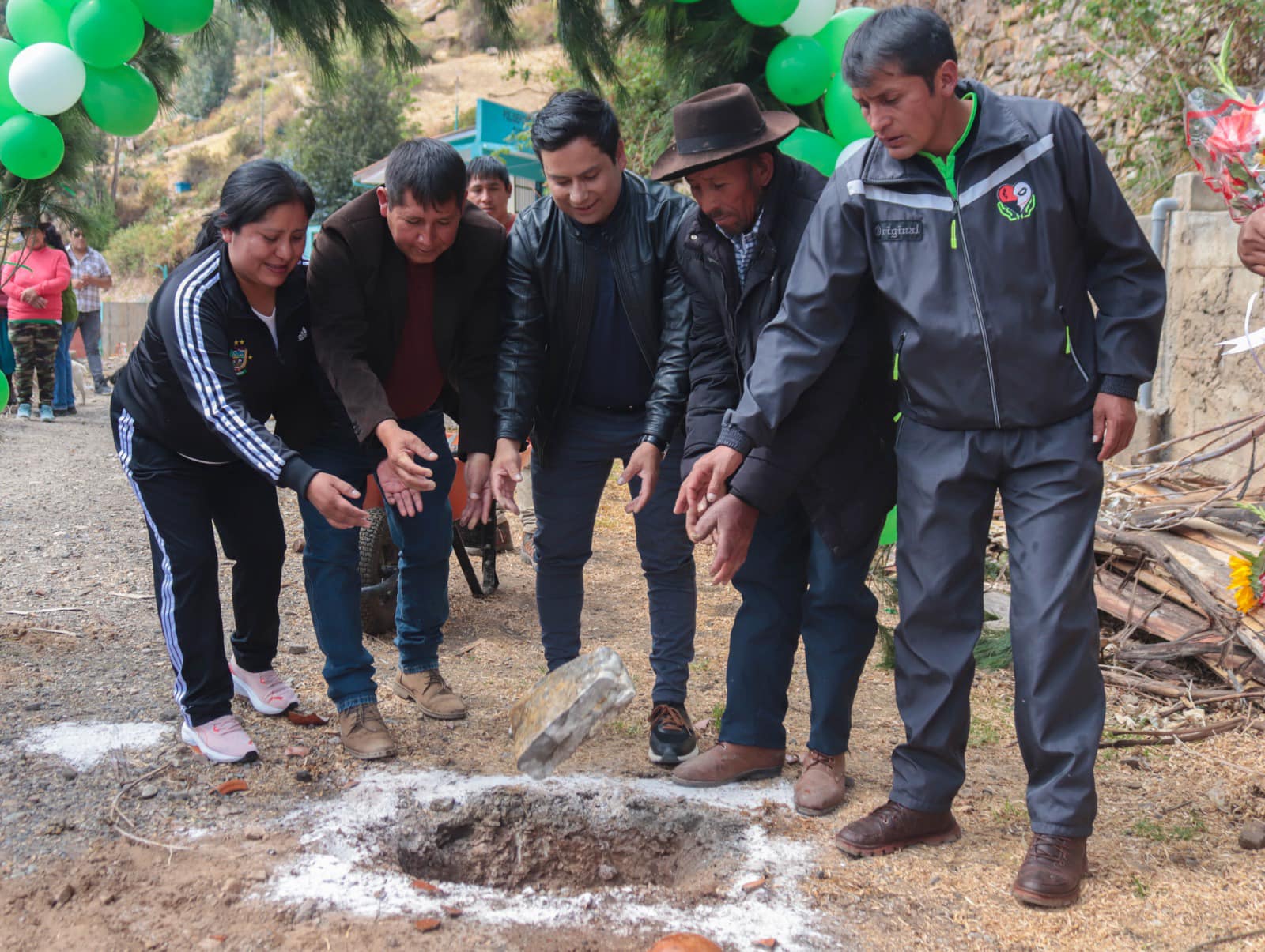 Inicia mejoramiento de transitabilidad desde curva de Magay hasta Ayajamanan en el caserío de Tupec.