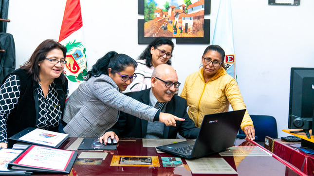 Minedu difunde pódcast dirigido a directivos de instituciones educativas