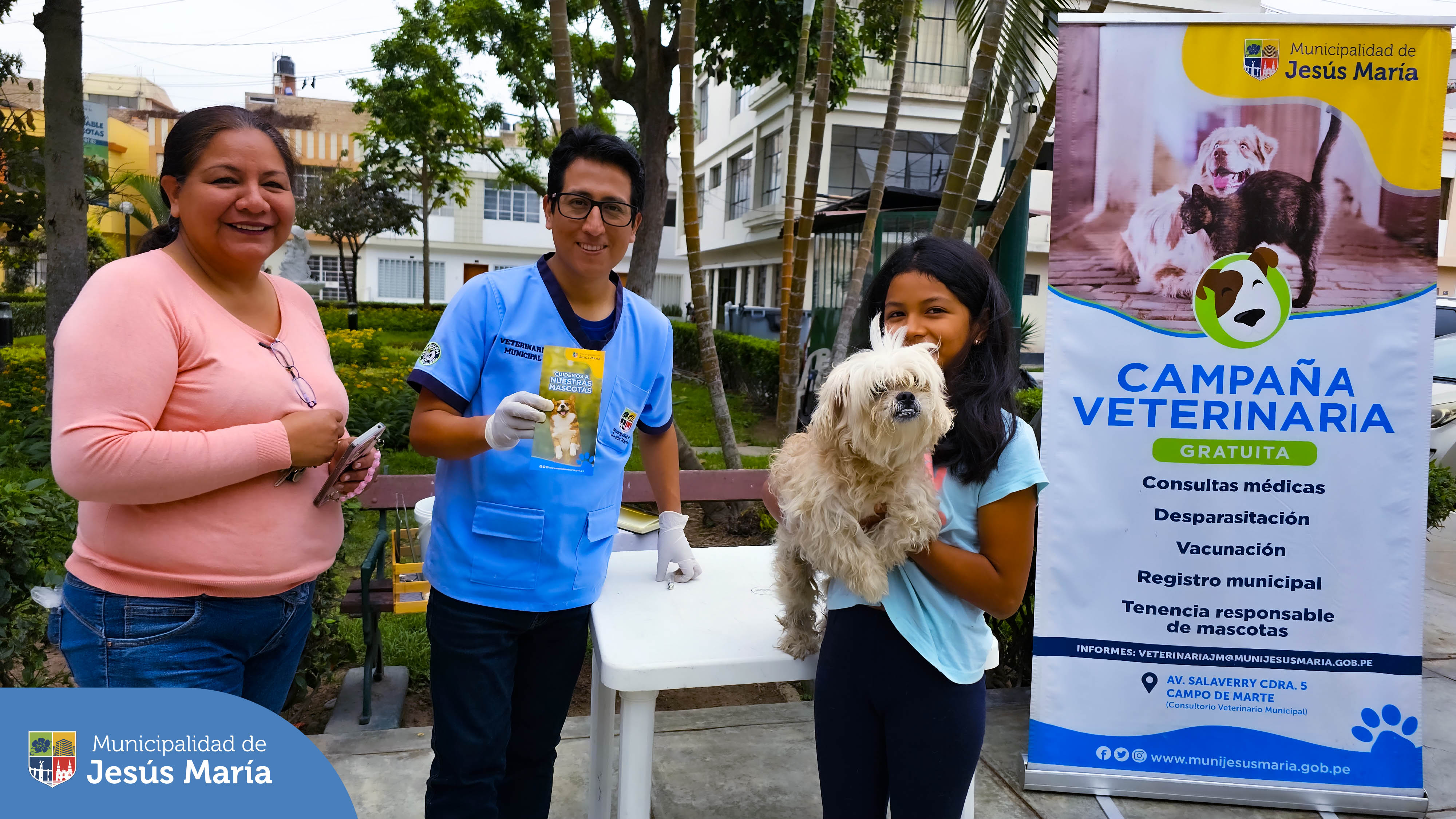 Los asistentes aprendieron a registrar a sus engreídos en la sección Muni Pet 🐾 de nuestra app 📲 #JesúsMaríaSomosTodos 🐶 dónde también podrán reportar en tiempo real mascotas perdidas y mucho más.
¡Descárgala ya!
▶️ App Store http://bit.ly/416QVIP
▶️ Play Store http://bit.ly/3mfWsxF