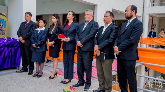 Gobernador Regional Percy Godoy saluda a la dirección regional de transportes y comunicaciones Apurímac en sus 75° aniversario