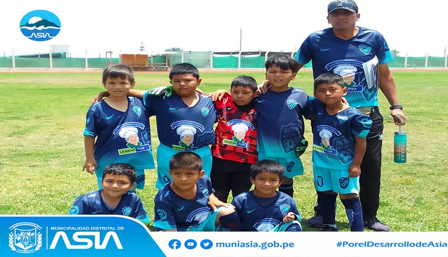 Alcalde Isaías Alcántara Malásquez participo en la clausura del campeonato "Creciendo con el futbol"
