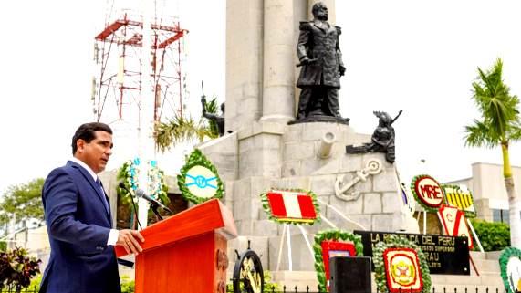 Gobernador: “Nos comprometemos, ante nuestro máximo héroe, a sacar adelante la región”