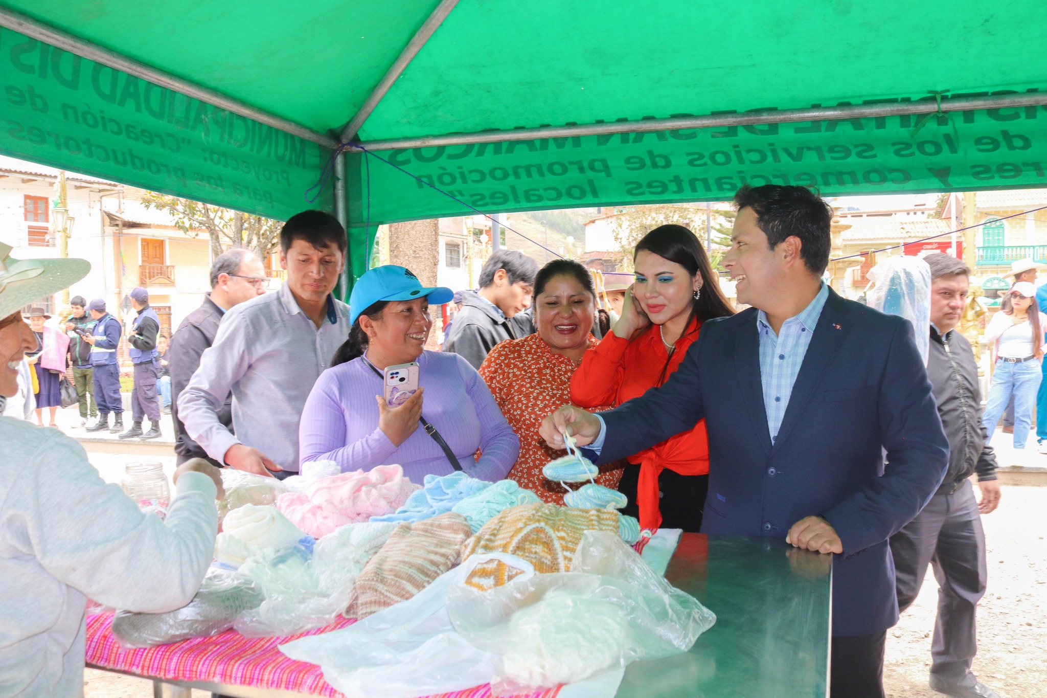 Pobladores sanmarquinos y visitantes disfrutaron de la feria gastronómica y artesanal