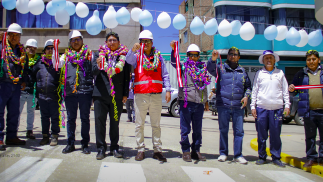 Pobladores de los barrios Llavini y Alto San Martín celebraron entrega de 2 obras viales valorizadas en más de 1 millón de soles