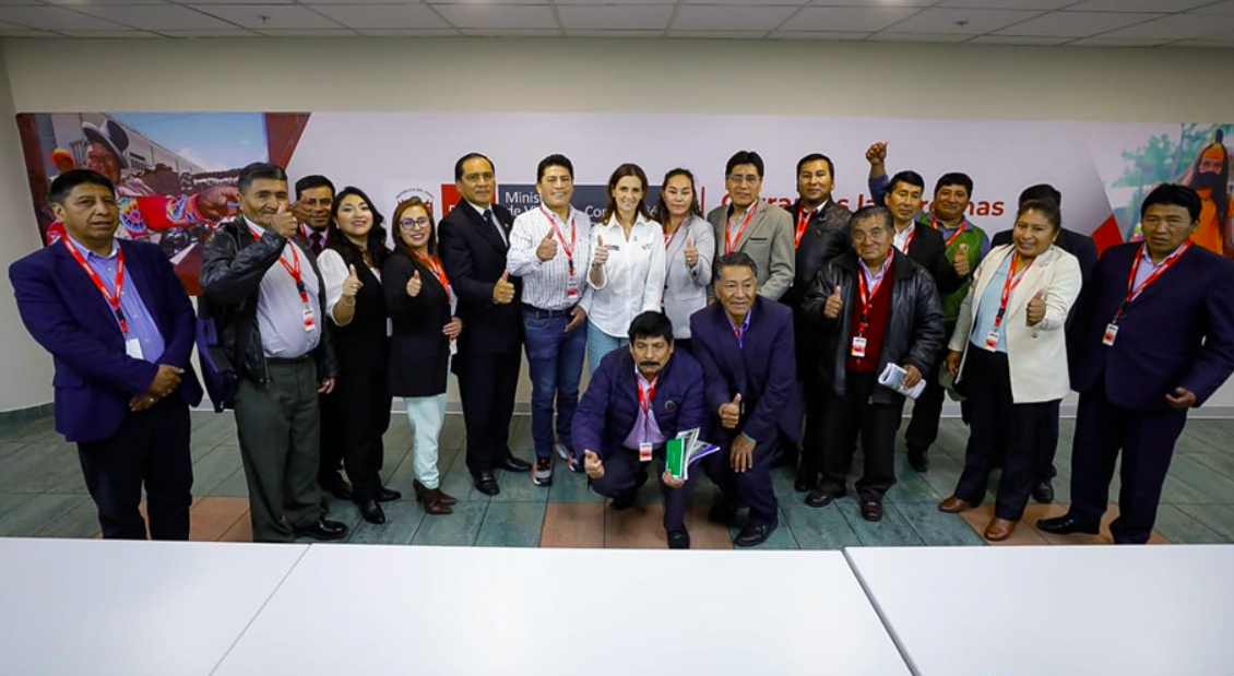 Autoridades de la Provincia de Puno sostuvieron reunión con la ministra de vivienda para destrabar y viabilizar proyectos