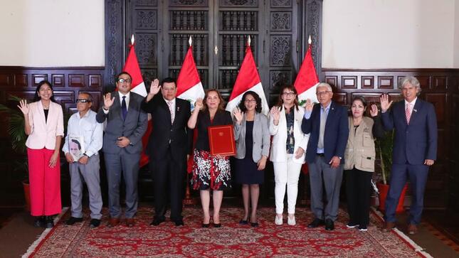 Ministerio de Cultura: Ley del libro y la lectura es una realidad