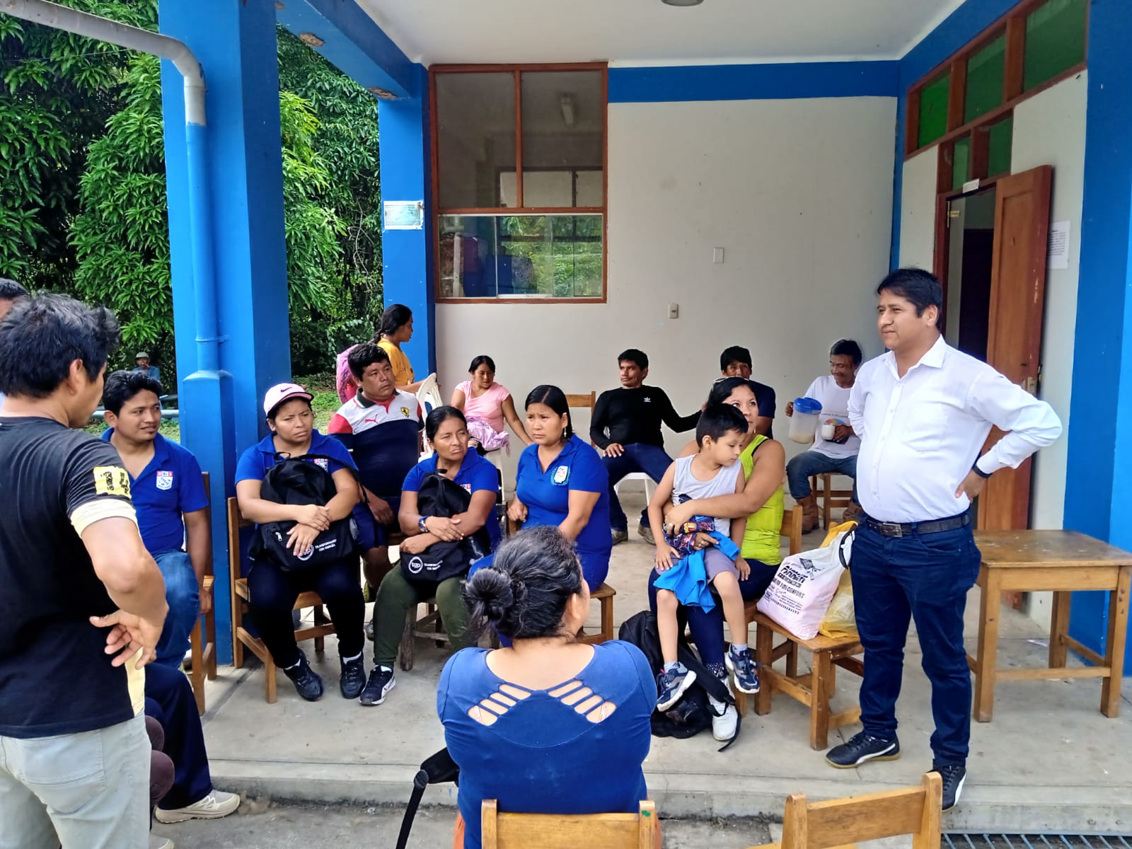 Regidor Saúl Godoy Pérez celebra aniversarios en instituciones educativas de la provincia de La Convención