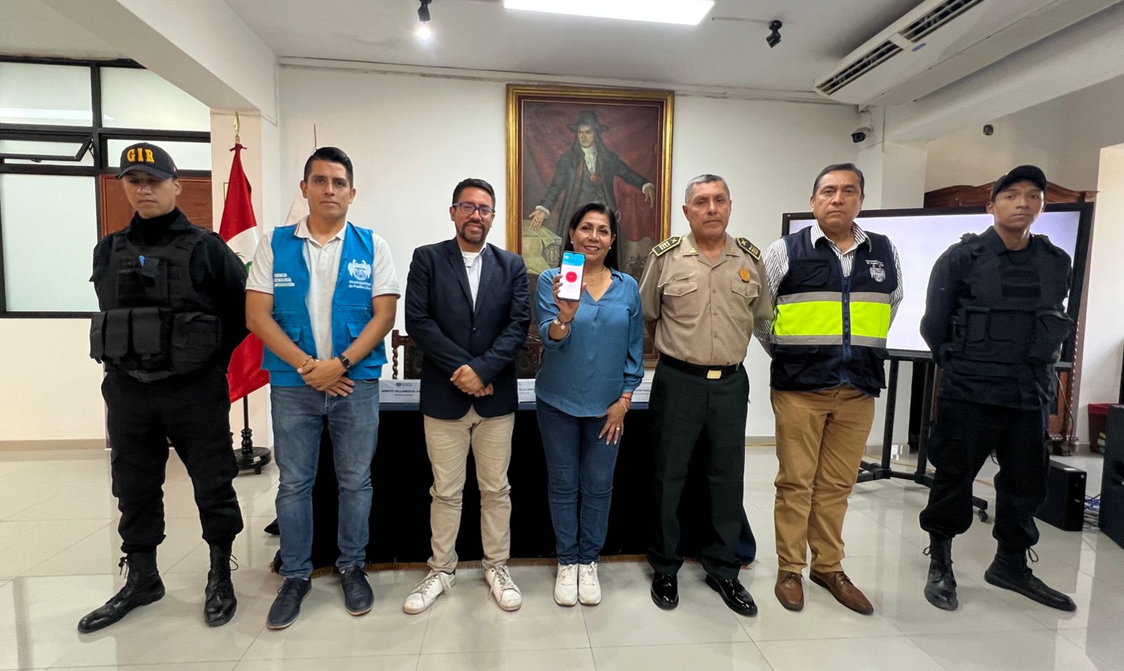 Vecinos esperan que se les dé respuesta instantánea ante emergencias reportadas, con el uso de esta herramienta digital que notifica en segundos a la Central de Alerta Pueblo Libre.