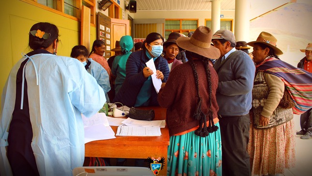 El equipo de profesionales de  Campaña de Atención Multisectorial, la Municipalidad distrital de Santa Rosa a través de un trabajo articulado con  el Programa Nacional PAIS (Plataformas de Acción para la Inclusión Social), brindaron servicios de atención en salud de manera gratuita en: (Odontología-extracciones, curaciones, Obstetricia,  laboratorio, tamizaje, farmacia, medicina general y otros).
Así mismo se desarrolló atención y orientación en empadronamiento FISE, Psicología, Demuna, Osinergmin, Cuna Más y actualización de focalizaciones de ULE-SISFOH y Agro Banco. 
De la actividad participaron: Municipalidad distrital de Santa Rosa, Ong. Suyana,Tambo Picchu, Reedes Melgar, Centro de Salud de Santa Rosa, Cunas Más y Osinergmin.
La atención multisectorial se desarrolló con el objetivo de contribuir a mejorar la calidad de vida de los hermanos de las comunidades de Picchu, Kunurana Bajo y APA San Martín,  a través de un trabajo articulado Municipalidad, Tambo Picchu y demás instituciones del Distrito de Santa Rosa Melgar Puno.