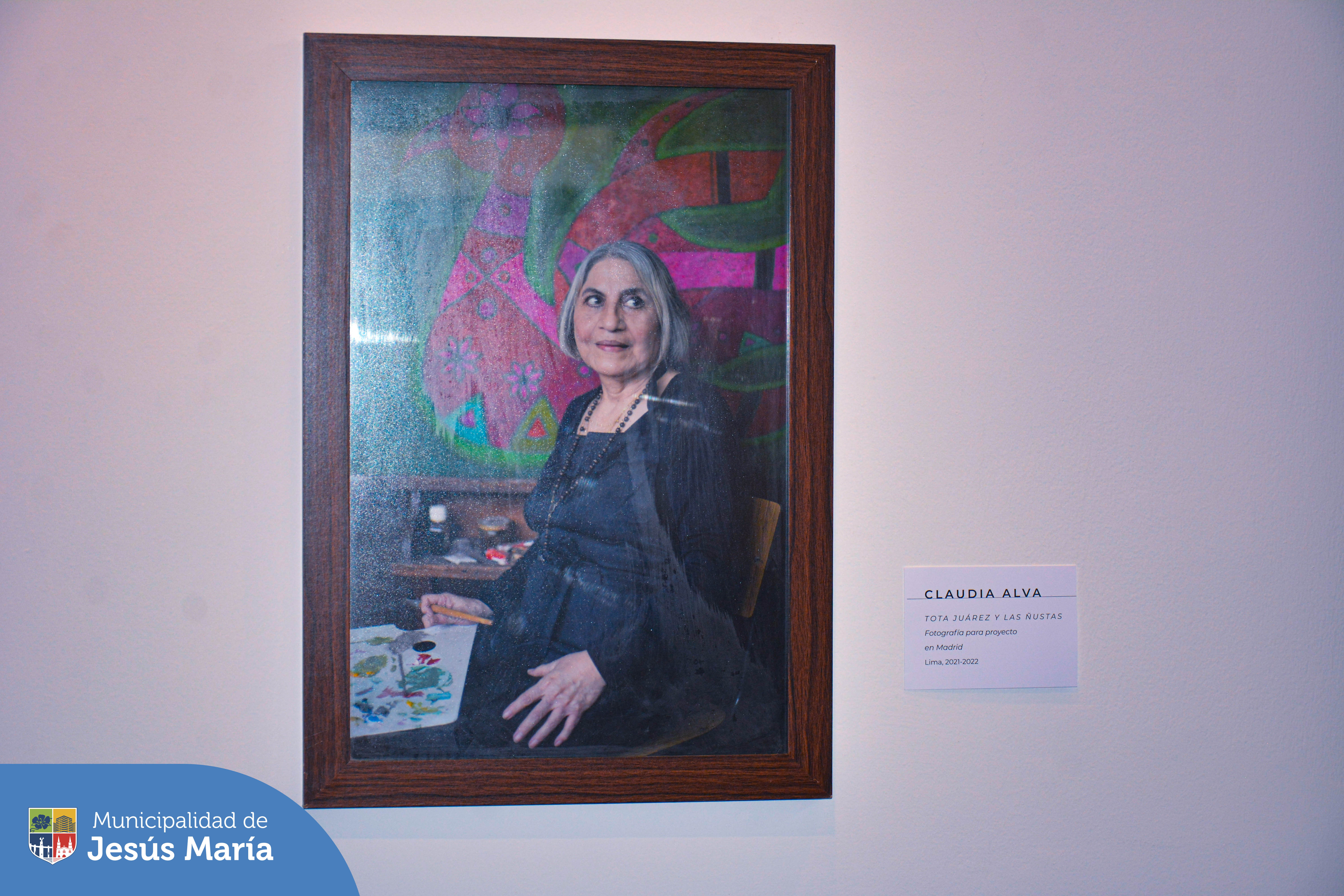 🙌🏼 Los invitamos a disfrutar de más de veinte hermosos lienzos que forman parte de un homenaje póstumo a la pintora fallecida en el 2022. Tota fue una gran artista abstracta y vecina de Jesus María, su obra será un valioso descubrimiento para muchos.
📍 La exposición estará abierta hasta el 31 de octubre, de lunes a sábado de 9:00 am. a 6:00 pm. en la galería Sérvulo Gutiérrez, de nuestro Centro Cultural. 🖼️🖌️
¡Ingreso libre! 👏