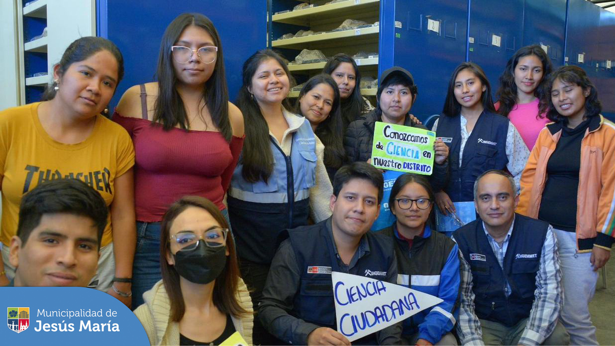 Los vecinos que conforman nuestro programa 🧑🏻🔬 “Ciencia Ciudadana” visitaron el Instituto Geológico, Minero y Metalúrgico del Perú, para conocer la importancia de los 🦴 fósiles en el territorio peruano y el valor que estos constituyen como auténticas ventanas a nuestro pasado.
Los jesusmarianos que deseen pueden visitar el @Ingemmet de manera gratuita 🤩 llámanos 📱 940410958.