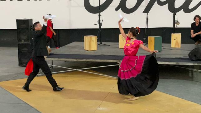 Consultado General del Perú en Cochabamba organiza velada cultural en Feria Internacional del Libro