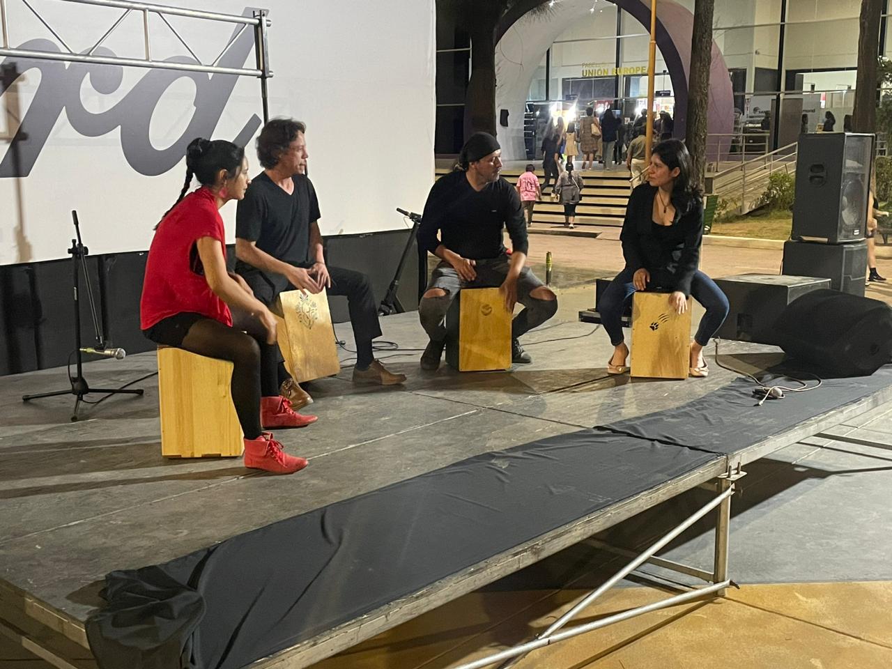 Consultado General del Perú en Cochabamba organiza velada cultural en Feria Internacional del Libro