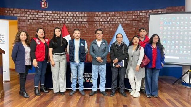 En un esfuerzo conjunto por fortalecer la colaboración interinstitucional y monitorear los progresos en pro de la comunidad cajamarquina, la Municipalidad Provincial de Cajamarca fue el escenario de la Cuarta Sesión del Consejo Provincial de Salud.
✅Esta trascendental reunión contó con la participación activa de diversas instituciones, entre las que destacan la Secretaría Técnica a cargo de la Red Integral de Salud (RIS), la Universidad Privada del Norte (UPN), el Programa Nacional de Alimentación Escolar Qali Warma, el Programa Juntos, así como otras entidades comprometidas con la salud y el bienestar de la población cajamarquina.
🤝Durante esta sesión, se buscó promover una mayor coordinación y sinergia entre estas organizaciones, con el fin de asegurar que los esfuerzos y recursos se utilicen de manera eficiente y efectiva en la mejora de los servicios de salud y el bienestar de la comunidad local.