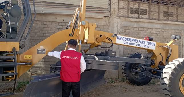 La Contraloría General de la República advirtió deficiencias técnicas de la maquinaria pesada adquirida por el Gobierno Regional de Tumbes por un monto superior a los S/16 millones bajo la contratación directa ante la declaratoria de emergencia en el país, cuya segunda y tercera entrega se realizaron el 7 y 14 de agosto del 2023.