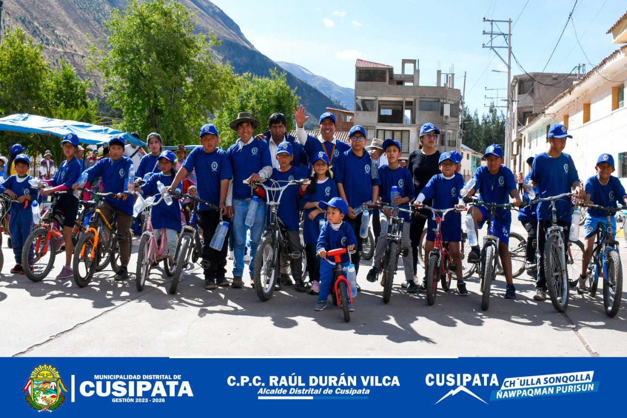 𝗚𝗥𝗔𝗡 𝗕𝗜𝗖𝗜𝗖𝗟𝗘𝗧𝗘𝗔𝗗𝗔 𝗖𝗢𝗡 𝗟𝗔𝗦 𝗙𝗔𝗠𝗜𝗟𝗜𝗔𝗦 𝗗𝗘 𝗖𝗨𝗦𝗜𝗣𝗔𝗧𝗔
