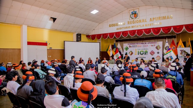 Gobernador regional de Apurímac se compromete a impulsar importantes proyectos para el desarrollo del distrito de Challhuahuacho