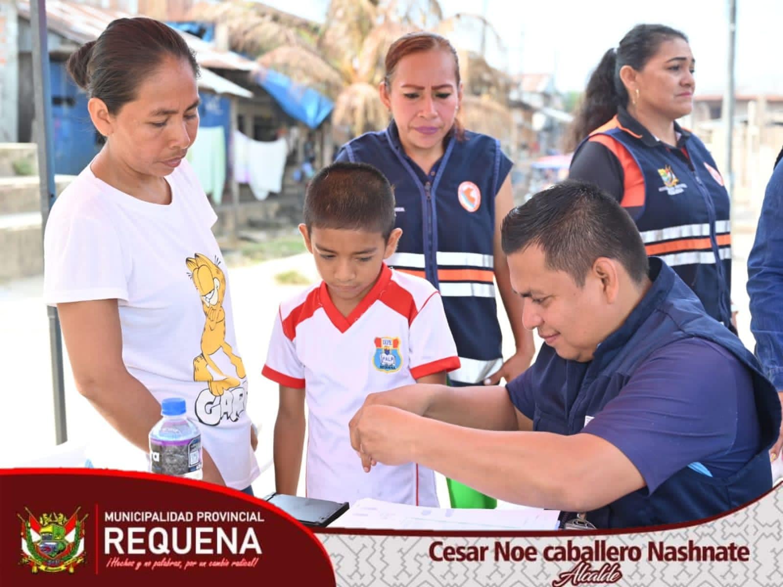 Fotografía RENIEC realiza trámite de documento de identidad a víctimas del incendio