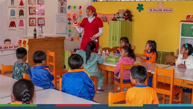 La Municipalidad Provincial de Cajamarca, a través de la subgerencia de Salud vienen desarrollando campañas médicas integrales gratuitas en diferentes instituciones educativas. 
✅En esta oportunidad, se realizó una campaña en el jardín Santa Elena, donde hubo atención gratuita en odontología, medicina general (talla y peso), desparasitación y farmacia con la entrega de medicamentos de manera gratuita para ser usado por toda la colectividad estudiantil. 
🤝La clínica móvil viene haciendo un arduo trabajo para seguir brindando atención en salud a más cajamarquinos, especialmente con nuestros niños de toda la provincia. Agradecemos el apoyo de la Asociación Peruana de Odontología Preventiva y Social (APOPS). 