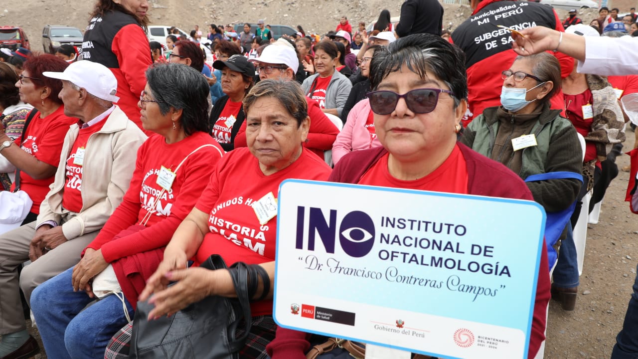 Minsa e INO mejoran la calidad de vida de 150 niñas y niños del distrito Mi Perú al entregarles lentes para mejorar su visión
