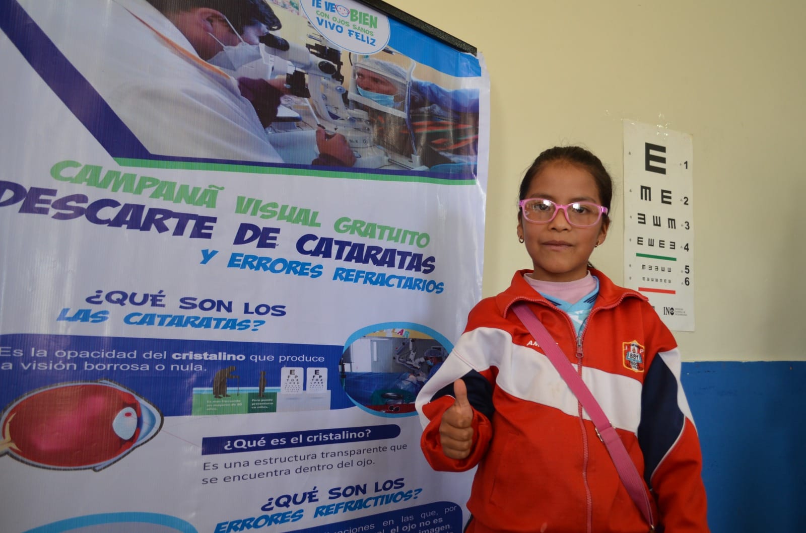 Puno INO y la Red de Salud de Azángaro entregan lentes correctores a 86 niños y niñas