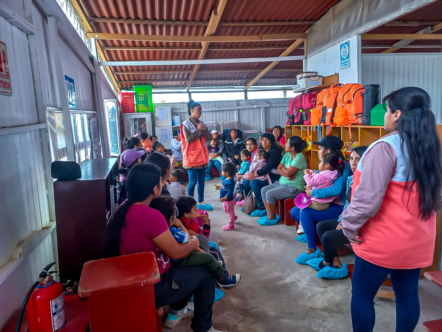La actividad es parte de la estrategia "Ponte en Modo Niñez" y tuvo como objetivo principal concientizar a los padres sobre los derechos de los niños(as)
