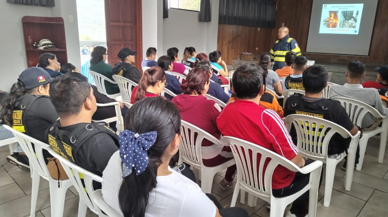 Hospital San Juan de Lurigancho capacita a brigadistas en sistema de comando de incidentes ante una emergencia