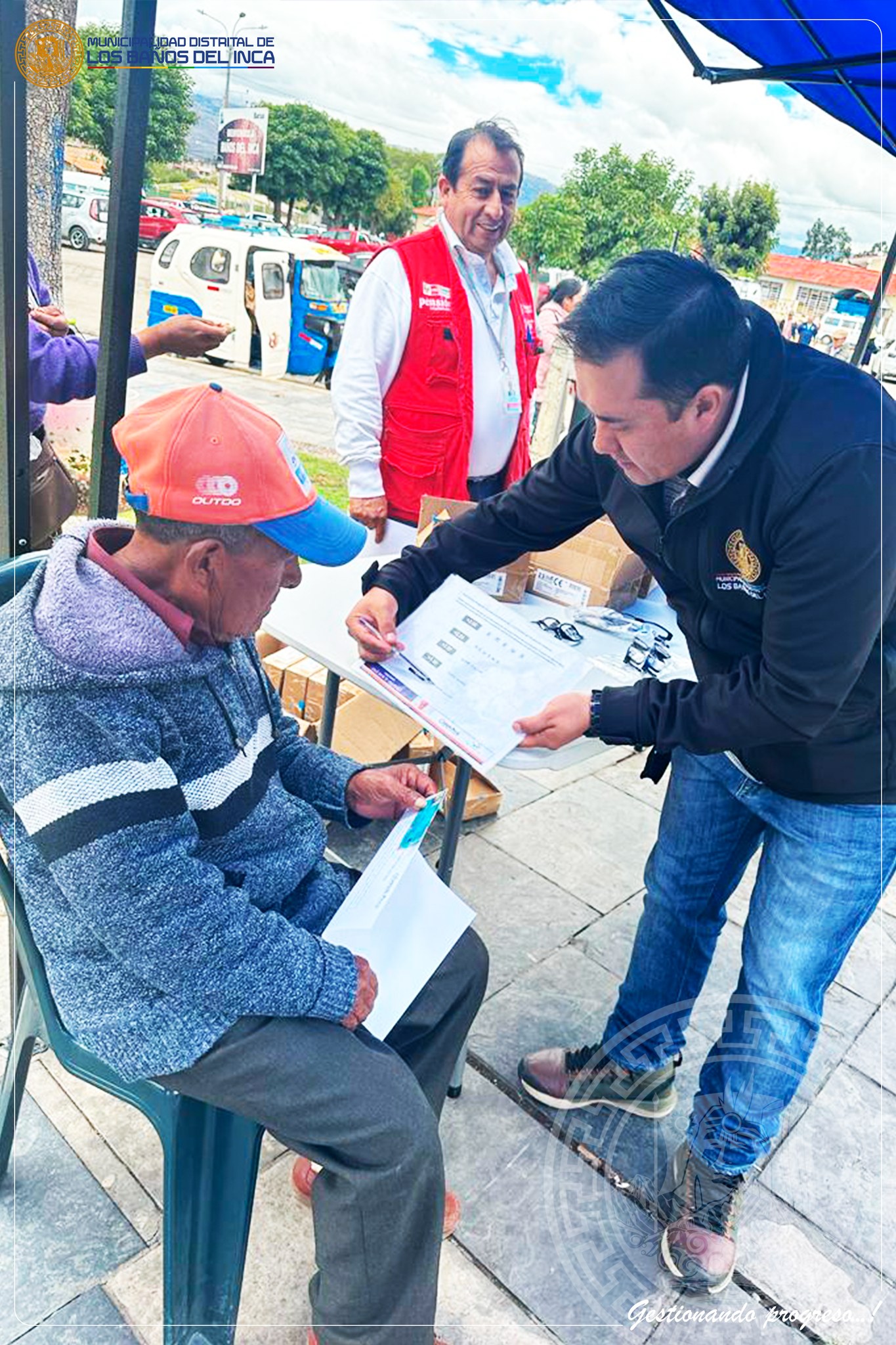 Continúa campaña de atención visual y entrega de lentes
