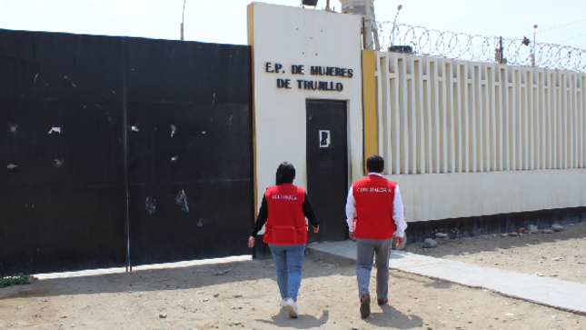La Contraloría General detectó irregularidades en la ejecución del servicio de alimentación en dos establecimientos penitenciarios de Trujillo (varones - mujeres) y uno en Pacasmayo que ocasionaron un perjuicio económico a la Oficina Regional Norte del Instituto Nacional Penitenciario (INPE), por más de un cuarto de millón de soles entre el 2021 y 2022.