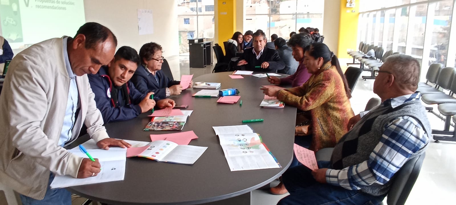 Huancavelica: CNE convocó a representantes de la región para dialogar sobre educación ambiental