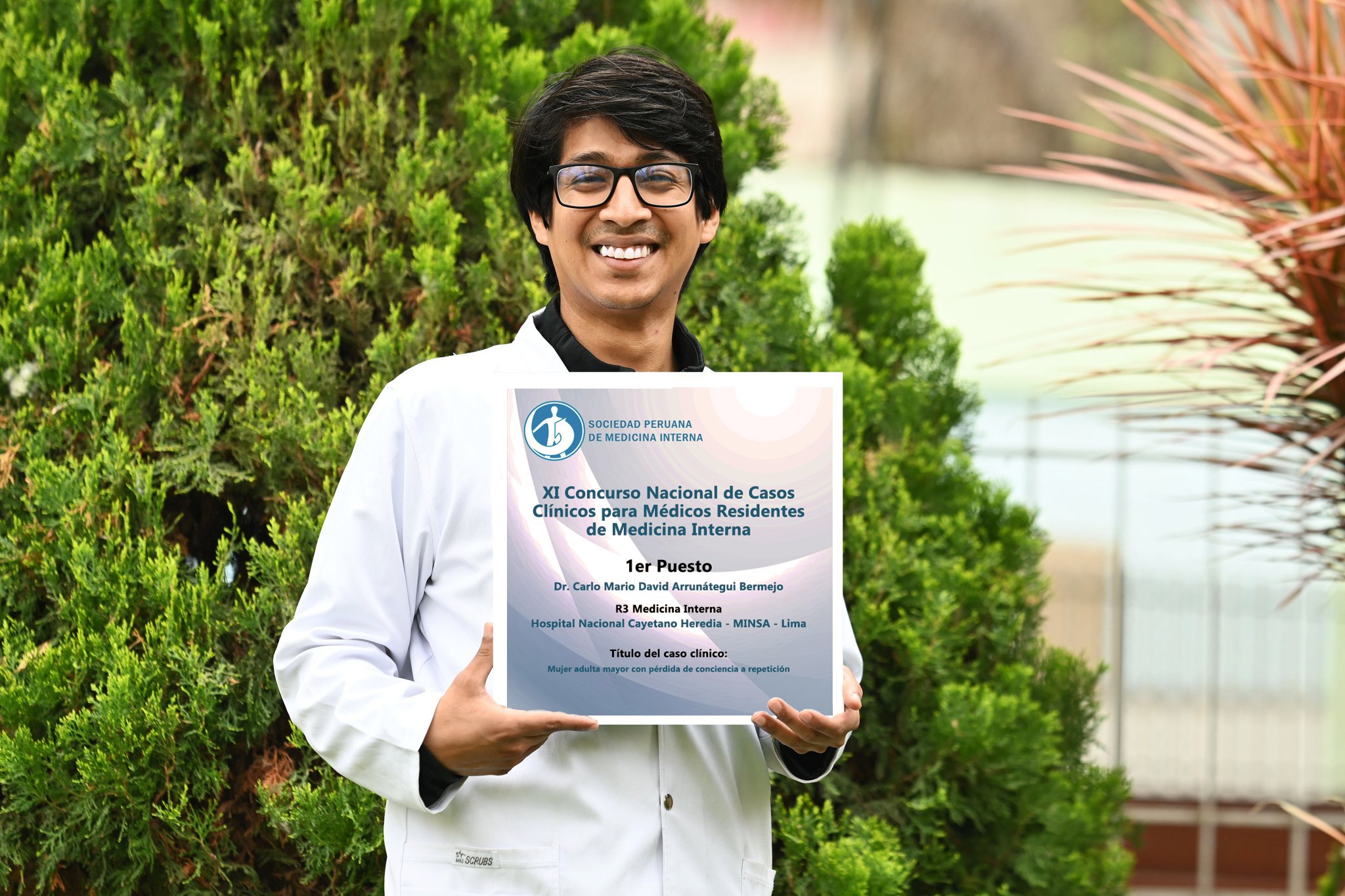 Médico ganador de concurso