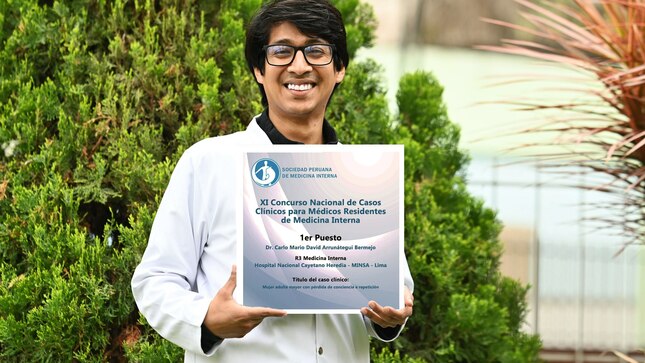 Médico ganador de concurso