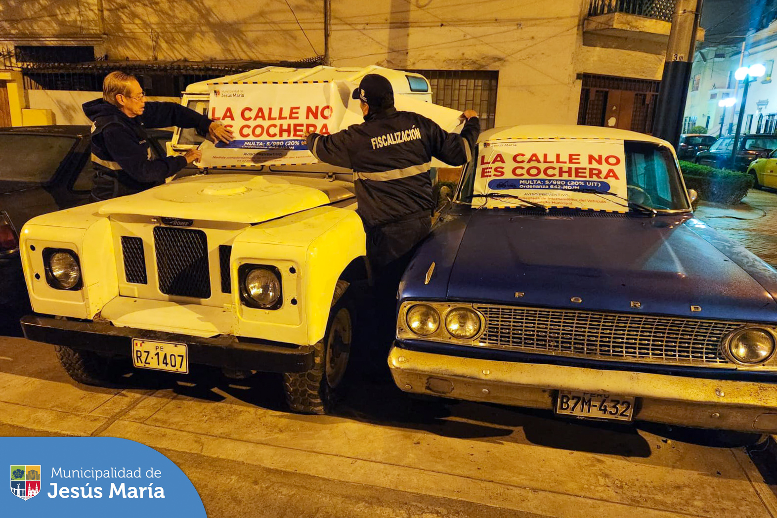 ⛔ No permitiremos la informalidad en nuestro distrito y continuamos en la lucha 💪 para que nuestras calles no sean utilizadas para la venta informal de vehículos. ☝️ Exhortamos a los propietarios de estos autos ubicados en la cuadra 23 del Jirón Quito para que sean retirados en el breve plazo, respetando las ordenanzas vigentes.
🤝 Trabajamos por el bien común, porque #JesúsMaríaSomosTodos