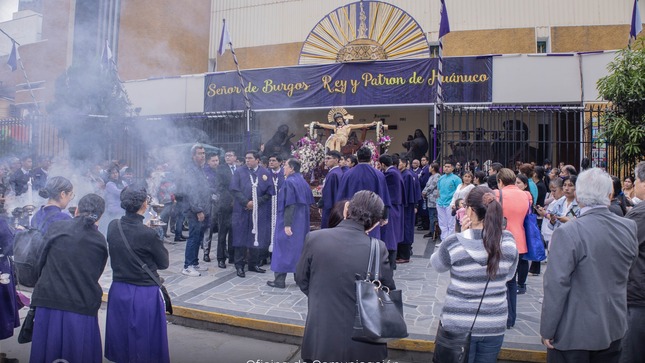 Imagen del Señor de Burgos en camino a la UNHEVAL