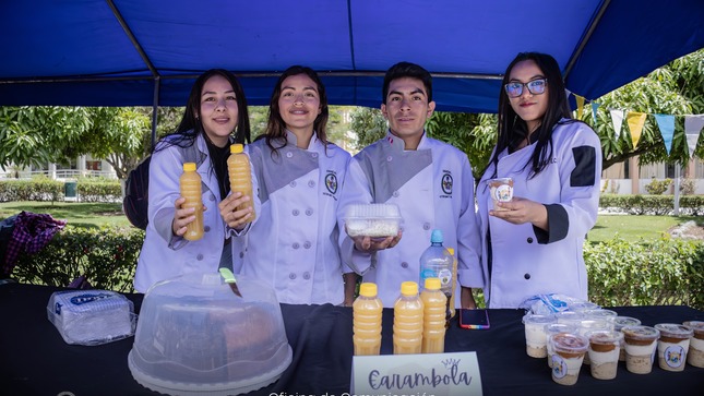 Festival gastronómico de la Escuela Profesional de Ciencias Administrativas en su aniversario