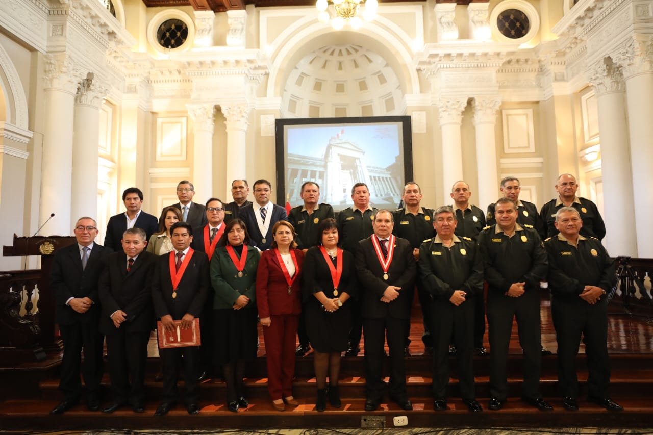 IMPORTANTE REUNIÓN EN EL PODER JUDICIAL SOBRE LAS UNIDADES DE FLAGRANCIA DELICTIVA CON La POLICÍA NACIONAL DEL PERÚ