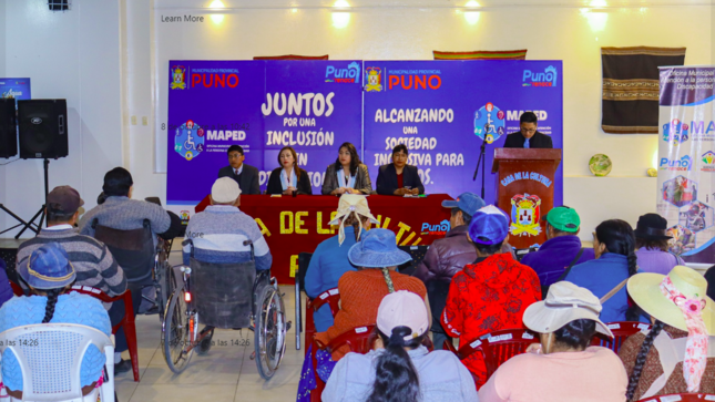 OMAPED inauguró taller de manualidades “Emprende que tú puedes”