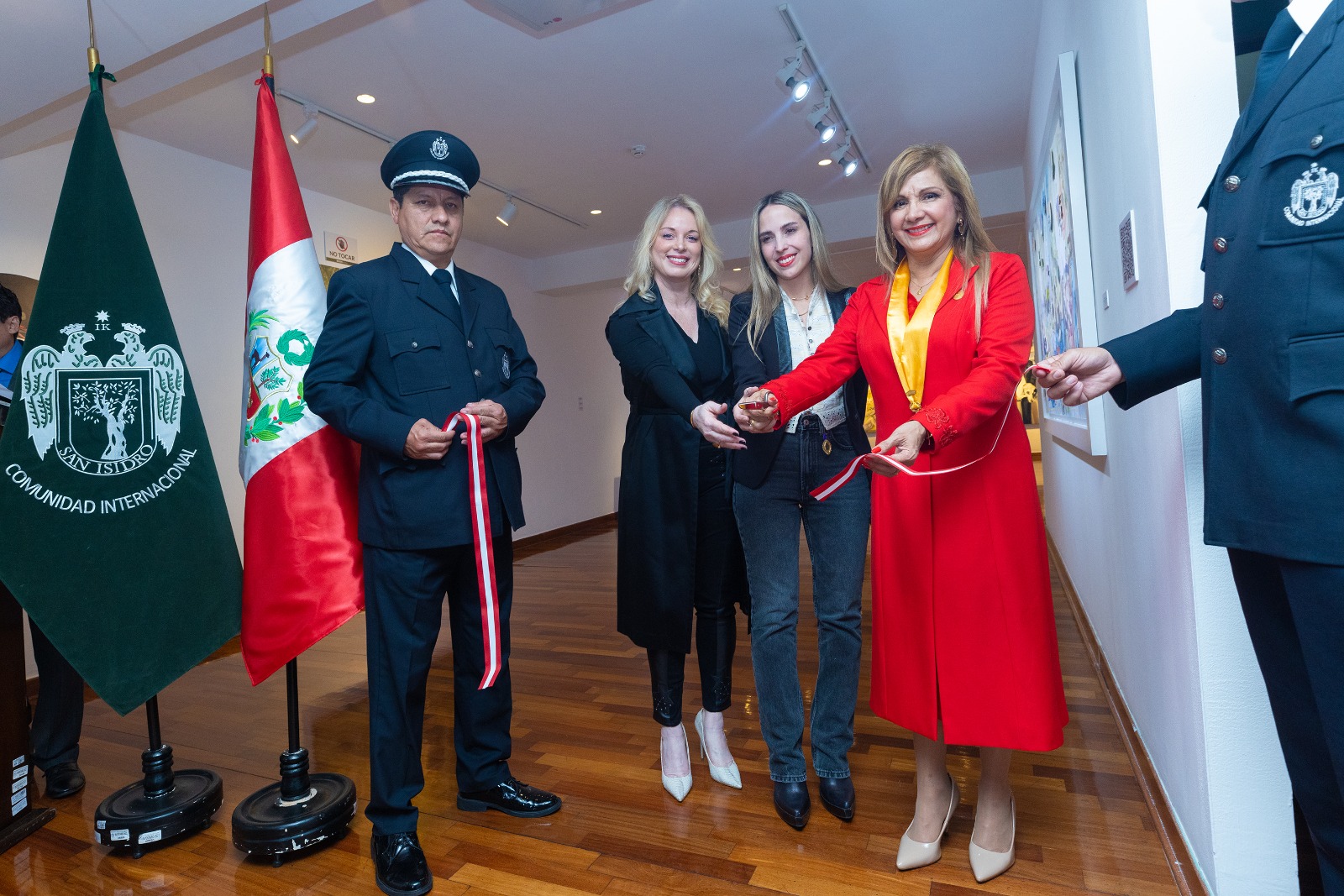 San Isidro inaugura exposición Archivo activo mensajes ocultos