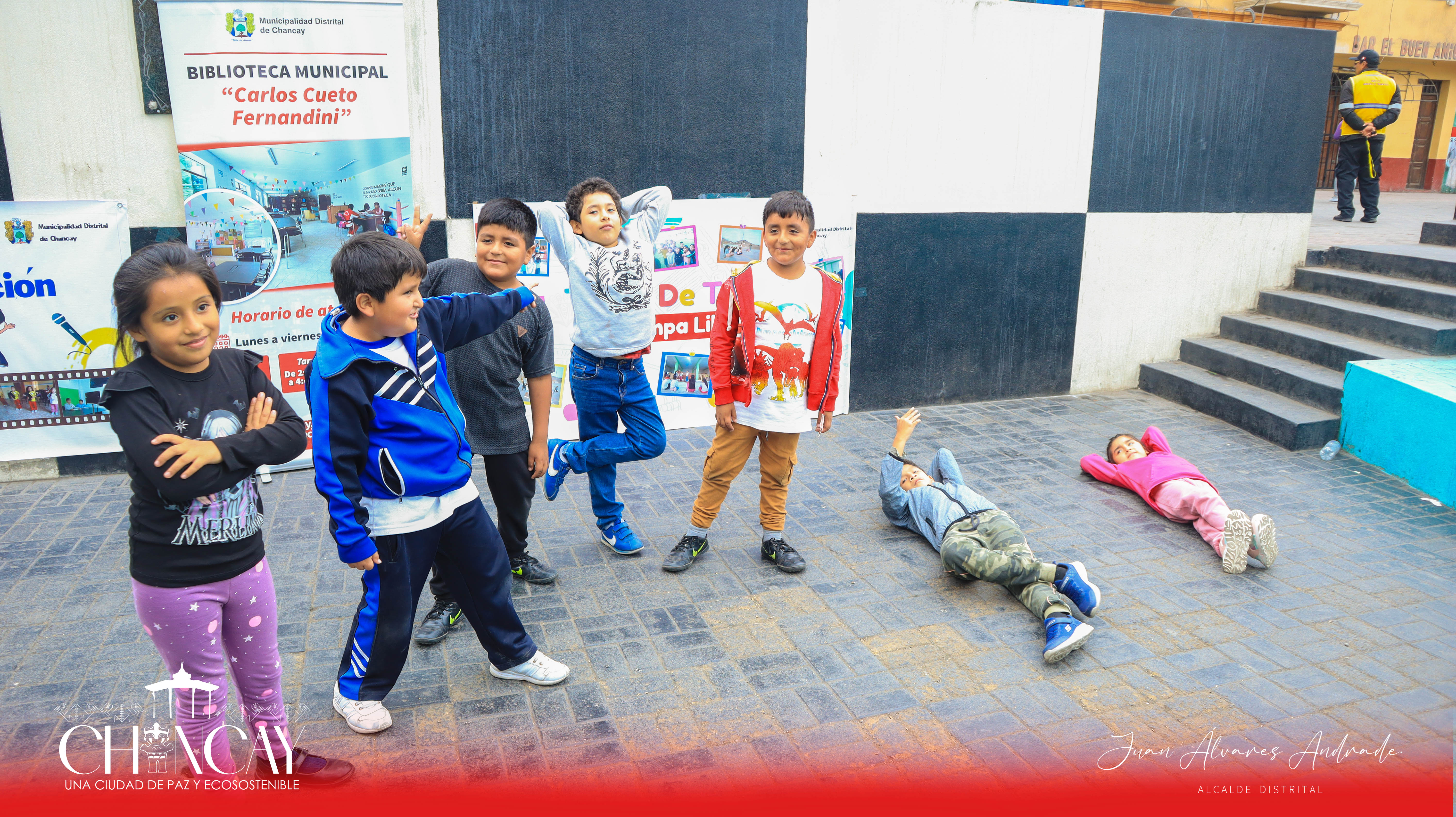 En este evento único, los participantes tuvieron la oportunidad de compartir y conocer lo que han estado aprendiendo a lo largo de sus respectivos talleres.