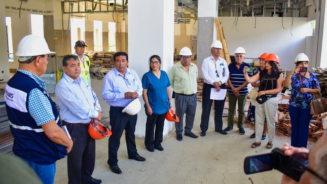Alcalde provincial exige calidad en expediente de saldo de obra del hospital de Quillabamba